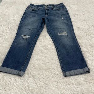 CODE BLEU SIZE 8 SOHO CROP WOMENS JEANS. DISTRESSED, VERY GOOD CONDITION